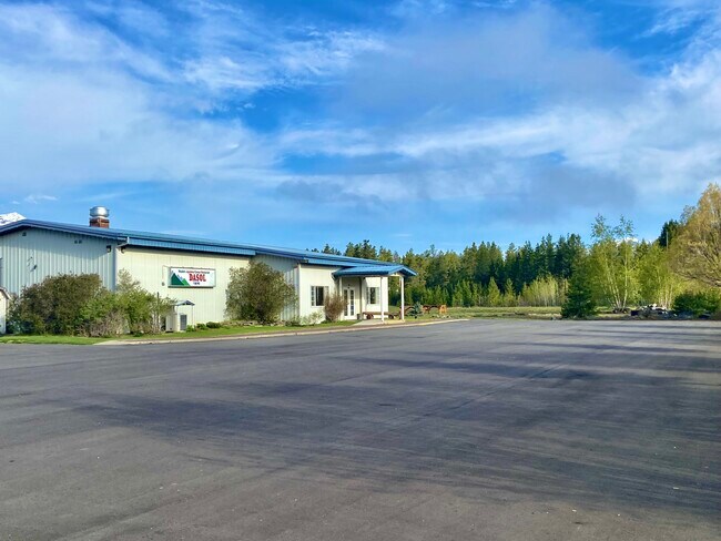 Plus de détails pour 1655 Hwy 5 S hwy, Valemount, BC - Terrain à vendre