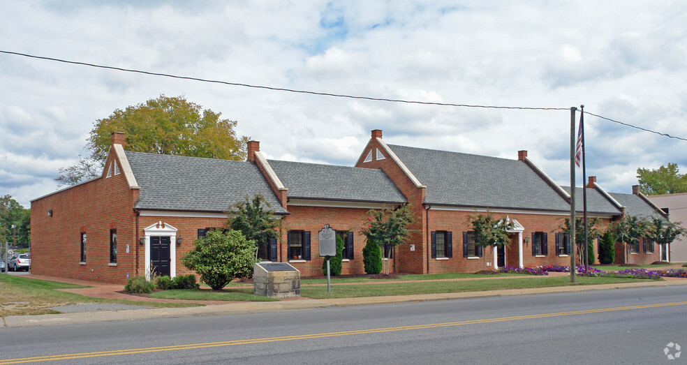 20-30 W Williamsburg Rd, Sandston, VA à louer - Photo du bâtiment - Image 3 de 5