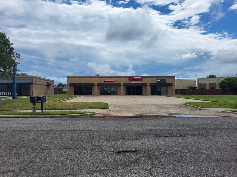 1161 Sonoma Park Dr, Norman, OK for lease - Building Photo - Image 2 of 10