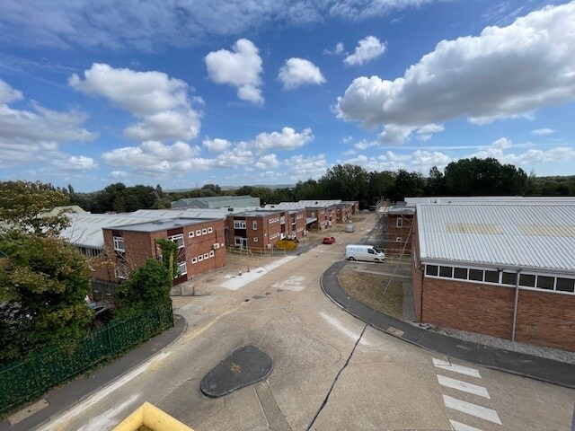 Mace Ln, Ashford à louer - Photo du bâtiment - Image 1 de 8