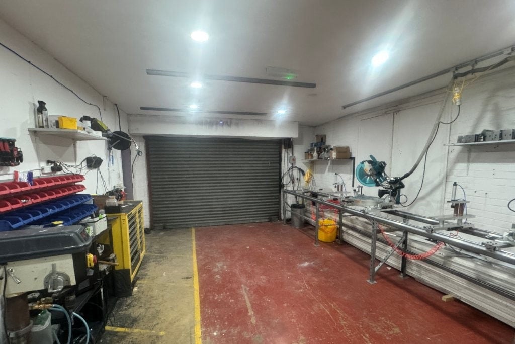 Sanders Rd, Wellingborough, NTH NN8 4NL - Unité 19 - - Photo intérieure - Image 1 of 1
