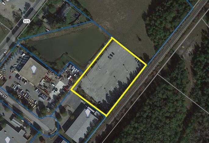 12035 Trade Zone Ct, Waldorf, MD for sale - Building Photo - Image 2 of 2
