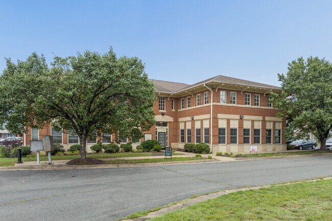 Plus de détails pour 3920 Plank Rd, Fredericksburg, VA - Bureau aux enchères