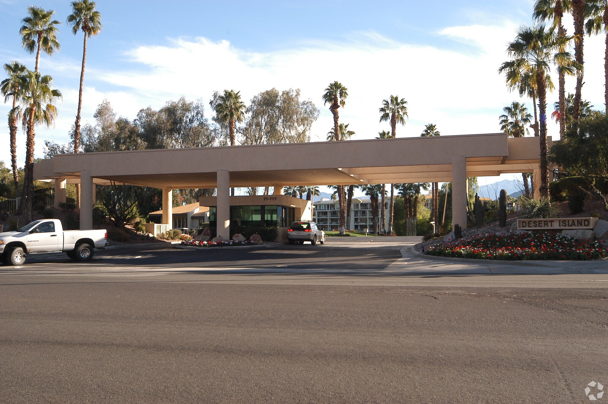 71777 Frank Sinatra Dr, Rancho Mirage, CA for sale Primary Photo- Image 1 of 5