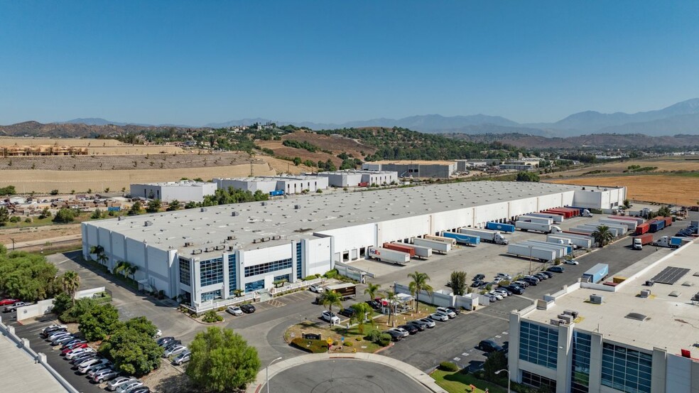 218 Machlin Ct, City Of Industry, CA for lease - Building Photo - Image 3 of 24