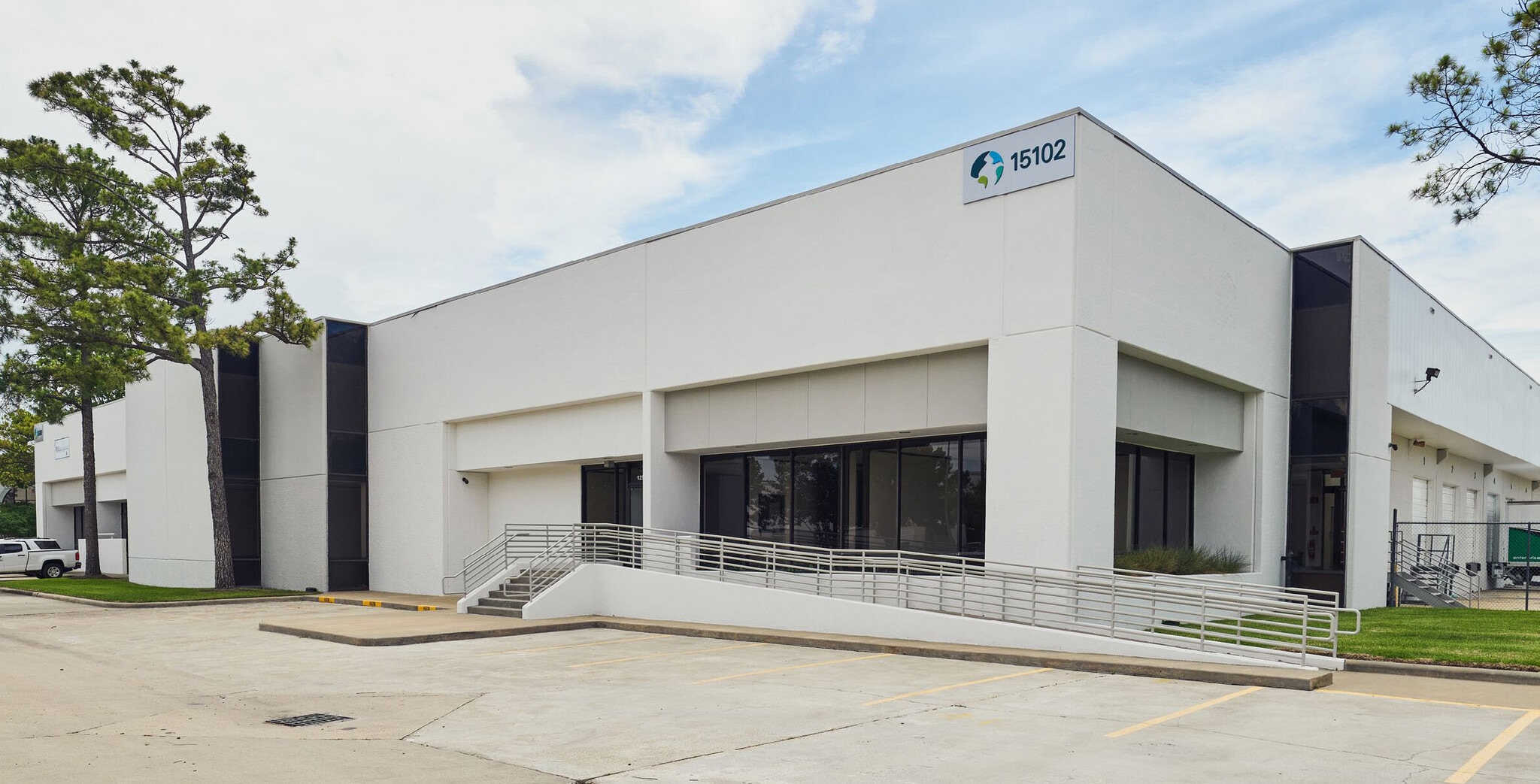 10333 Papalote St, Houston, TX for lease Building Photo- Image 1 of 2