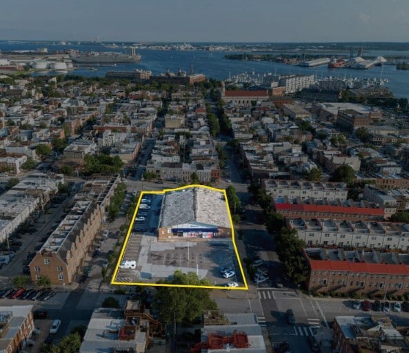 2801 Foster Ave, Baltimore, MD à vendre Photo intérieure- Image 1 de 11