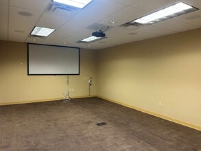 2902 N Armenia Ave, Tampa, FL for lease Interior Photo- Image 2 of 4