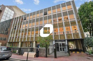 Plus de détails pour Local d'activités à louer
