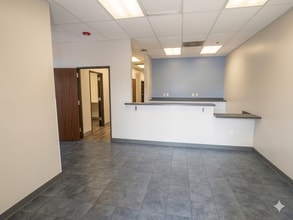 9223 Broadway St, Pearland, TX for lease Interior Photo- Image 1 of 7