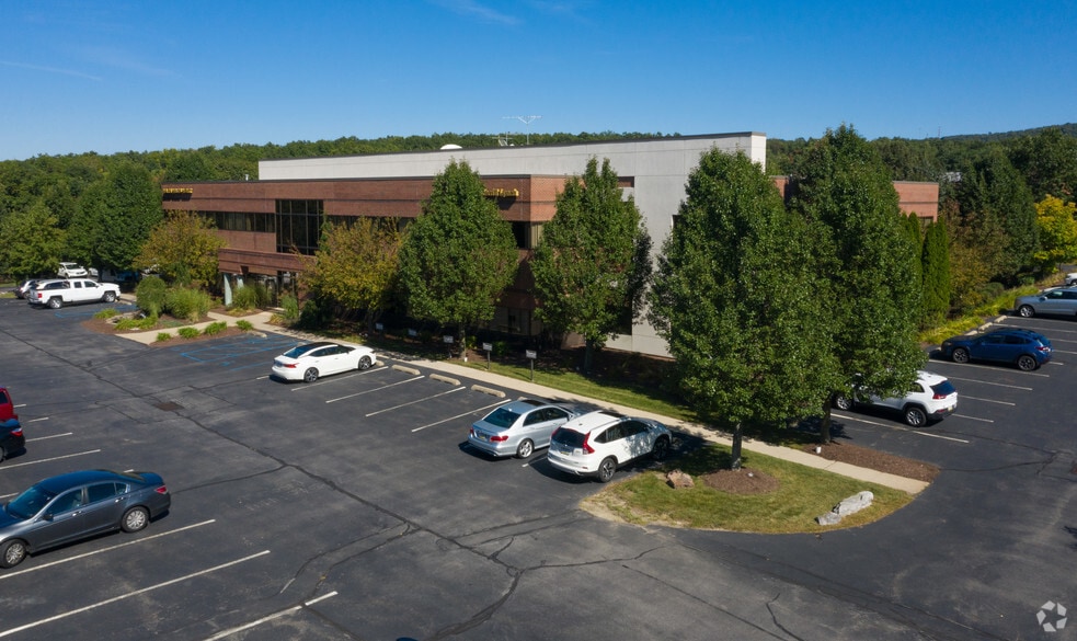 600 Baltimore Dr, Wilkes-Barre, PA for lease - Building Photo - Image 2 of 8