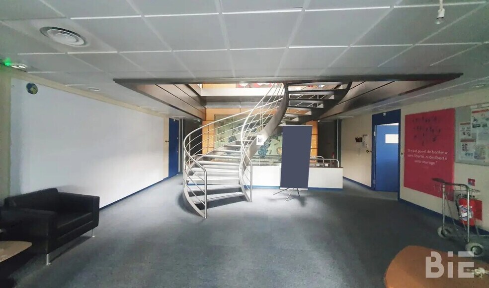 Industrial in Mérignac for lease - Interior Photo - Image 3 of 12