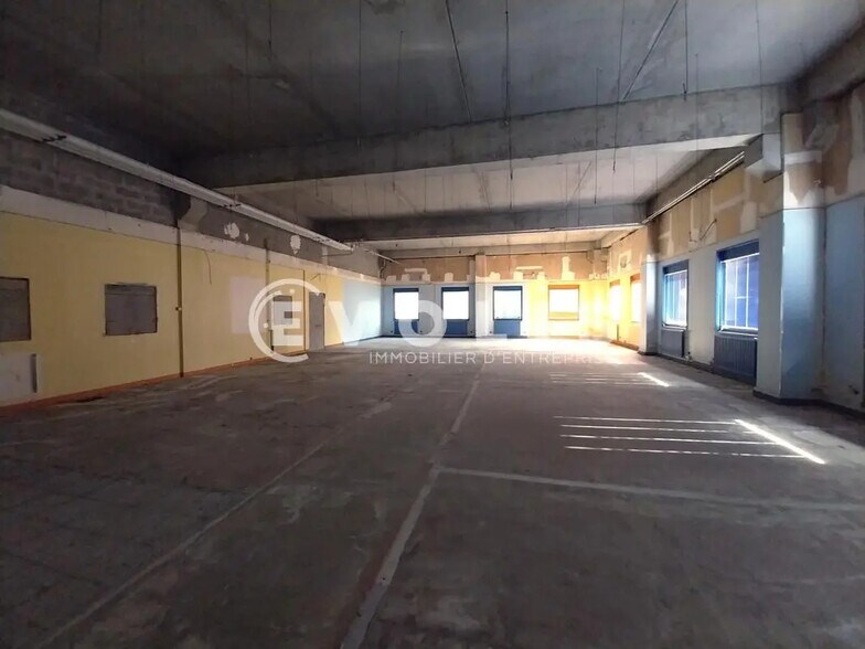 Bureau dans Saint-Quentin-Fallavier à vendre - Photo intérieure - Image 3 de 29