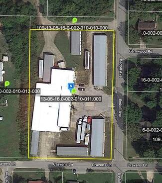 Plus de détails pour 2745 Bedoll Ave, Poplar Bluff, MO - Industriel à louer