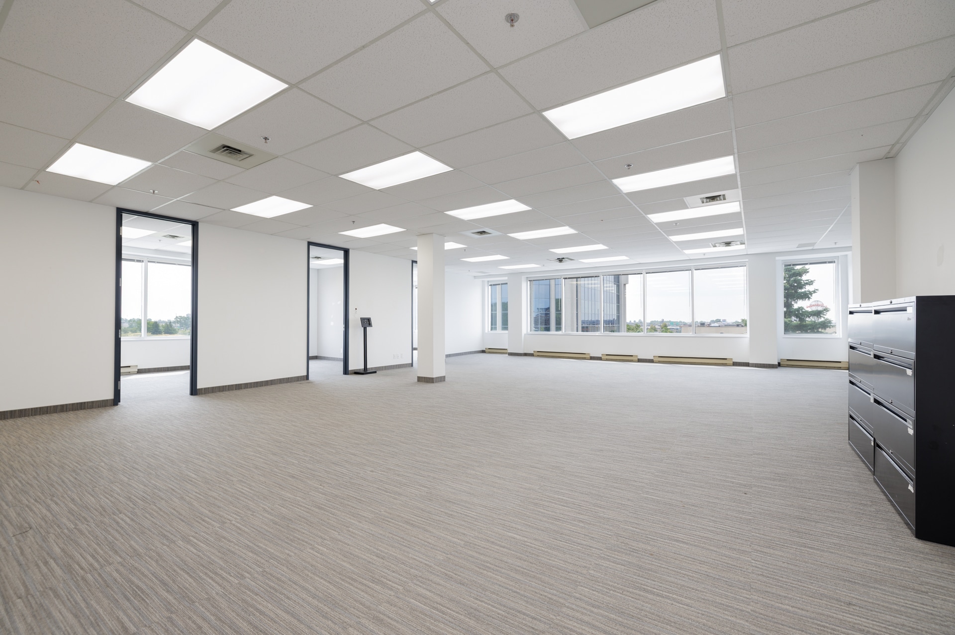 9900 Boul Cavendish, Montréal, QC for lease Interior Photo- Image 1 of 17