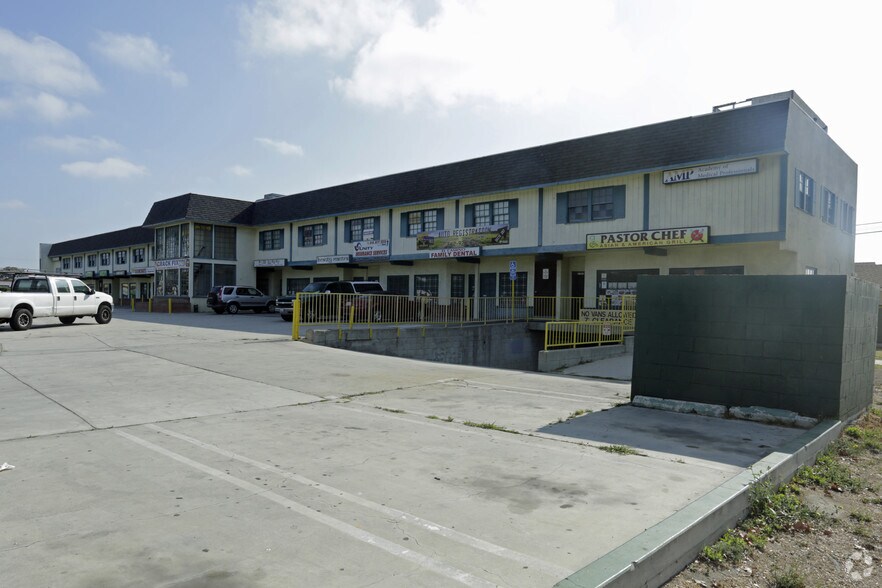 16300 Crenshaw Blvd, Torrance, CA for lease - Primary Photo - Image 2 of 4
