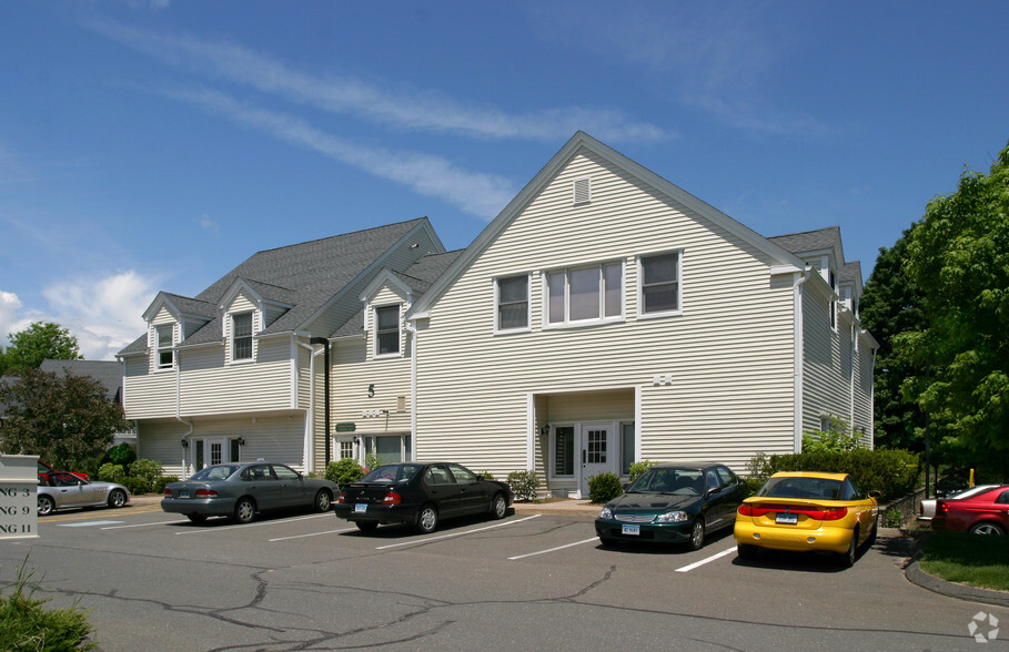 5 Melrose Dr, Farmington, CT for lease - Primary Photo - Image 1 of 2