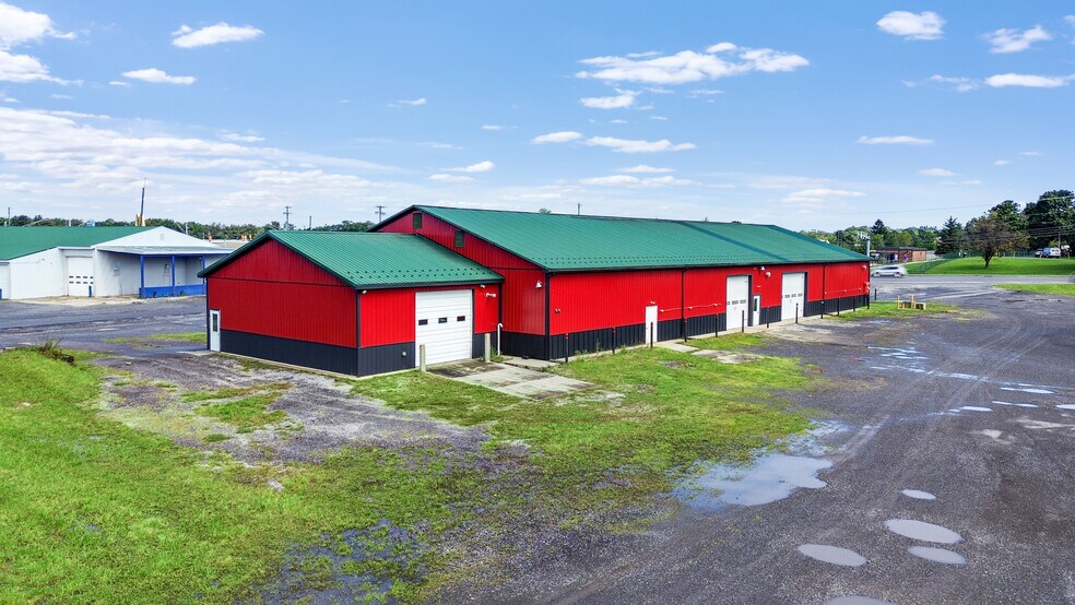 131 Mini Mall Rd, Ebensburg, PA à louer - Photo du bâtiment - Image 3 de 36