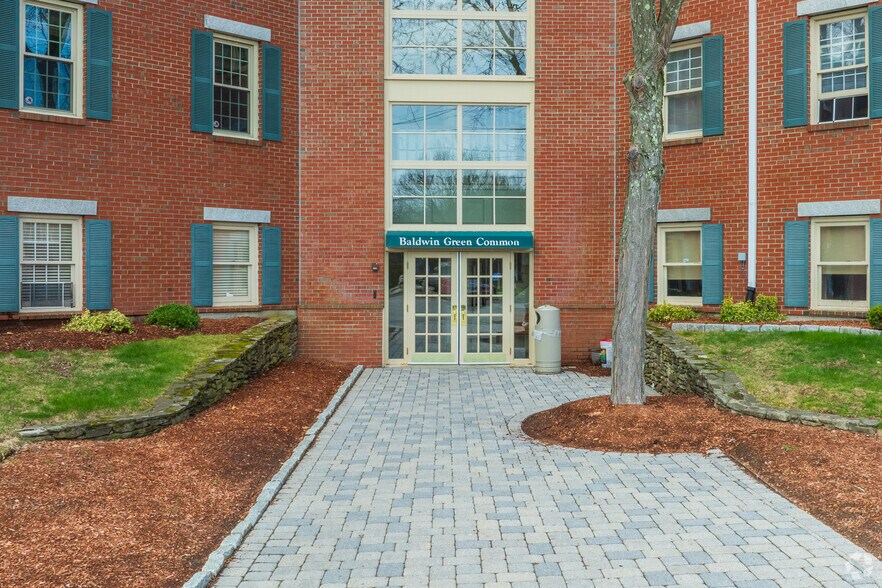 3 Baldwin Green Cmn, Woburn, MA à vendre - Photo du bâtiment - Image 3 de 5