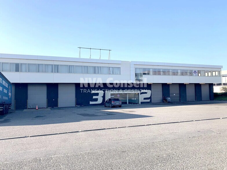 Flex in SAINT-OUEN-L'AUMONE for lease - Building Photo - Image 2 of 8