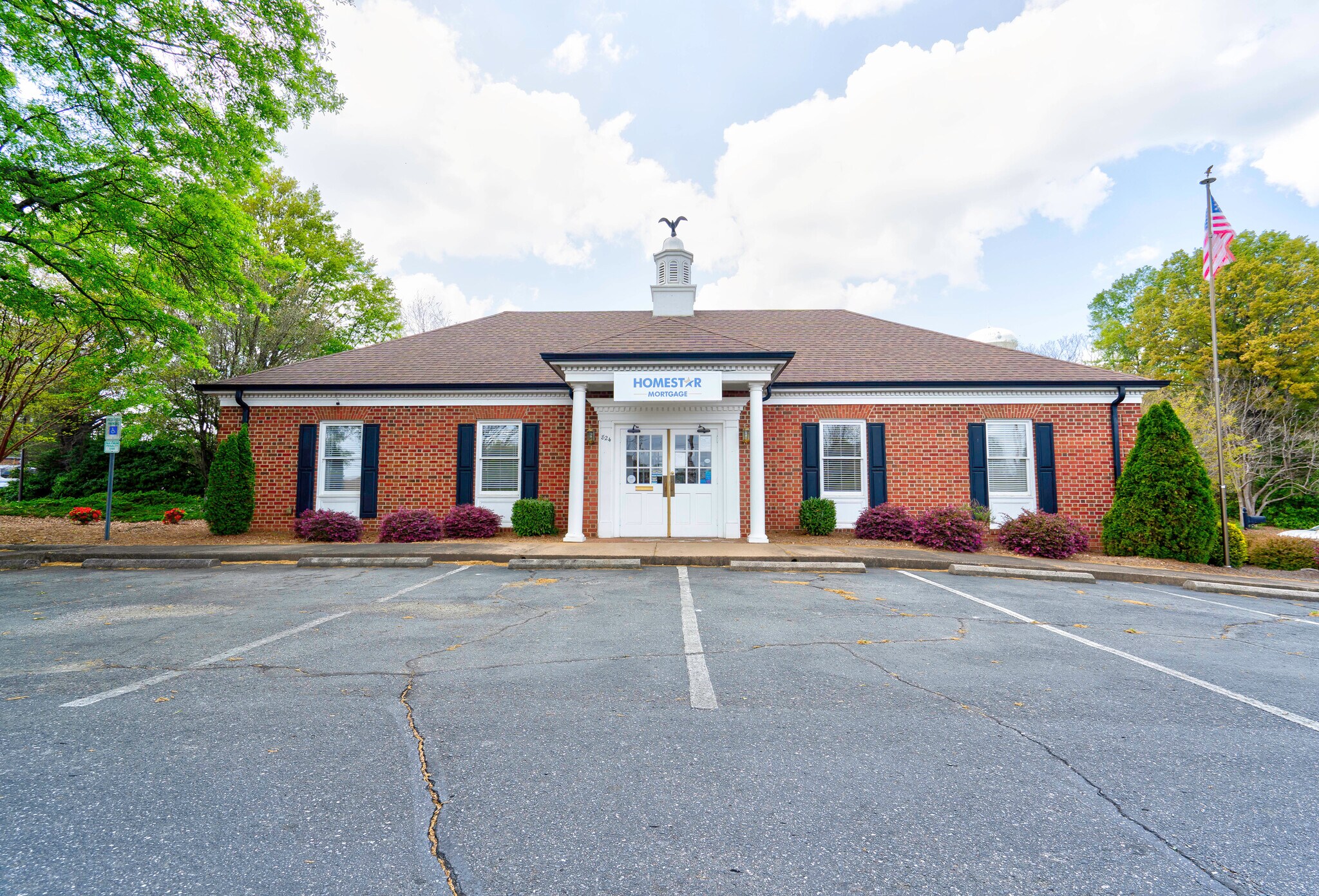 824 S Dekalb St, Shelby, NC à vendre Photo du bâtiment- Image 1 de 43
