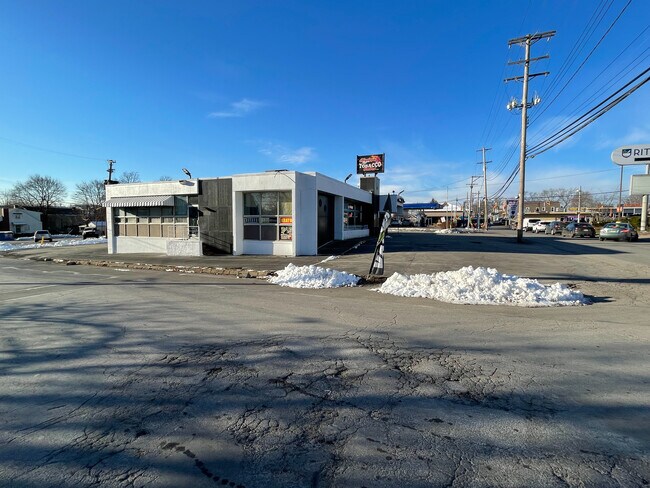 More details for 2301 Sheffield Rd, Aliquippa, PA - Retail for Sale