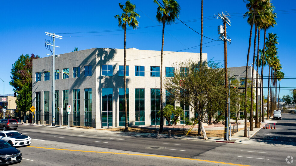 6060 Sepulveda Blvd, Van Nuys, CA for sale - Primary Photo - Image 1 of 1