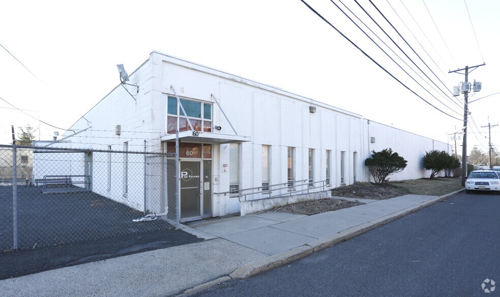60 E 4th St, Somerville, NJ à louer - Photo du bâtiment - Image 1 de 5