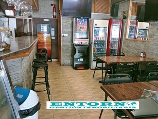 Plus de détails pour Multi-résidentiel à vendre