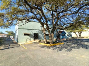 15444 Tradesman Dr, San Antonio, TX for lease Building Photo- Image 2 of 4
