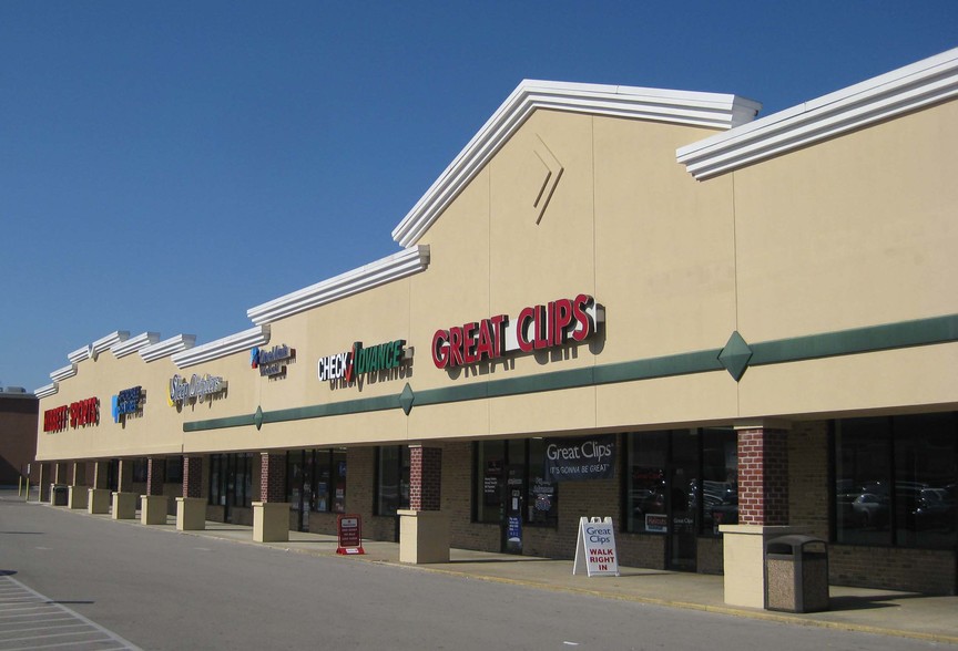 300-370 Kroger Ctr, Morehead, KY for lease - Building Photo - Image 3 of 9