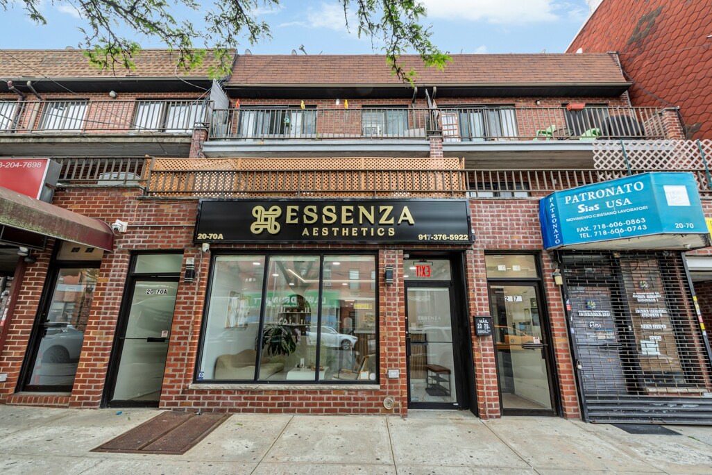2070A Steinway St, Astoria, NY à vendre Photo du bâtiment- Image 1 de 6