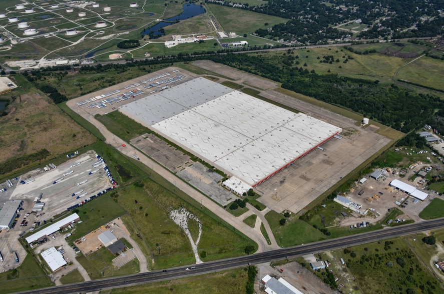 2200 S Business 45, Corsicana, TX for lease - Building Photo - Image 2 of 10