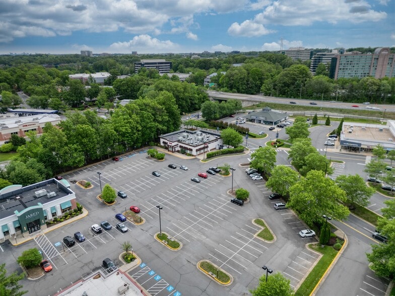 12950 Fair Lakes Shopping Ctr, Fairfax, VA for sale - Building Photo - Image 3 of 12
