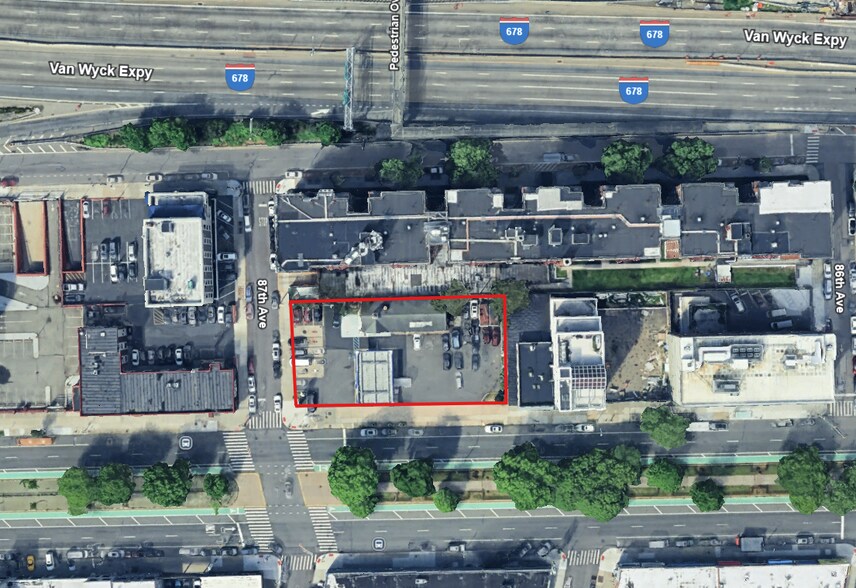 13898 Queens Blvd, Briarwood, NY for sale - Building Photo - Image 2 of 6