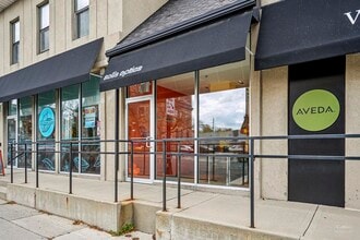 93-101 King St W, Hamilton, ON à louer Photo du bâtiment- Image 2 de 9