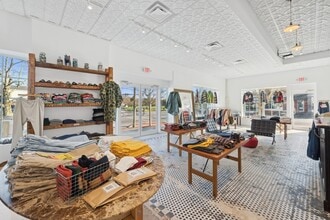 1 Windmill Ln, Southampton, NY for lease Interior Photo- Image 2 of 5