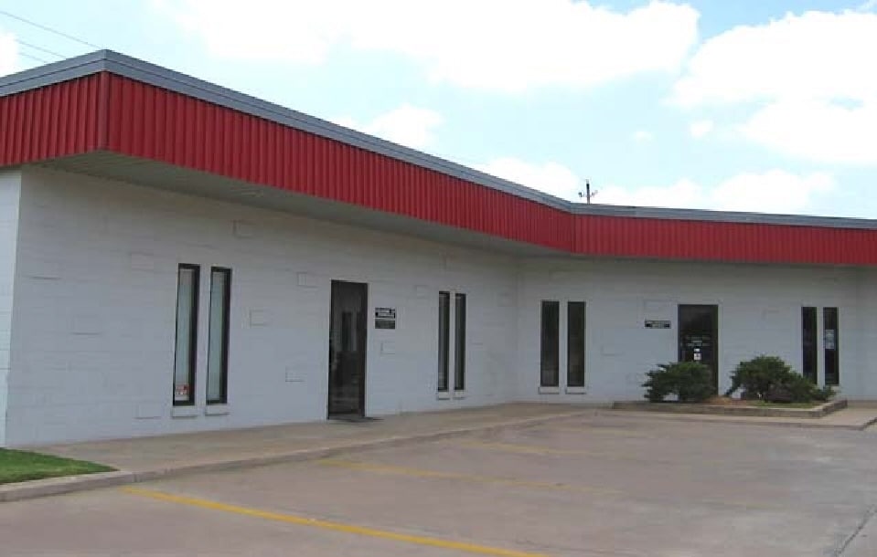 1602 NW Lawton Ave, Lawton, OK for lease Primary Photo- Image 1 of 2
