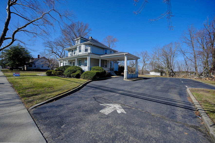 149 W Main St, Freehold, NJ à vendre - Photo du bâtiment - Image 1 de 1