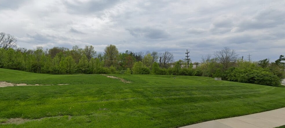 50 Town Center Blvd, Crestview Hills, KY for sale - Building Photo - Image 1 of 1