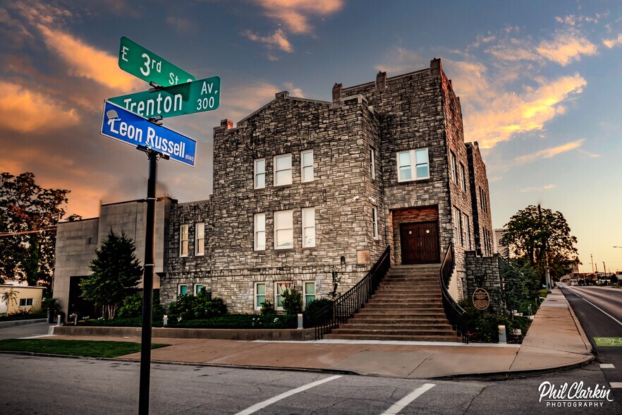 1603-1615 E 3rd St, Tulsa, OK à louer - Photo du bâtiment - Image 2 de 9