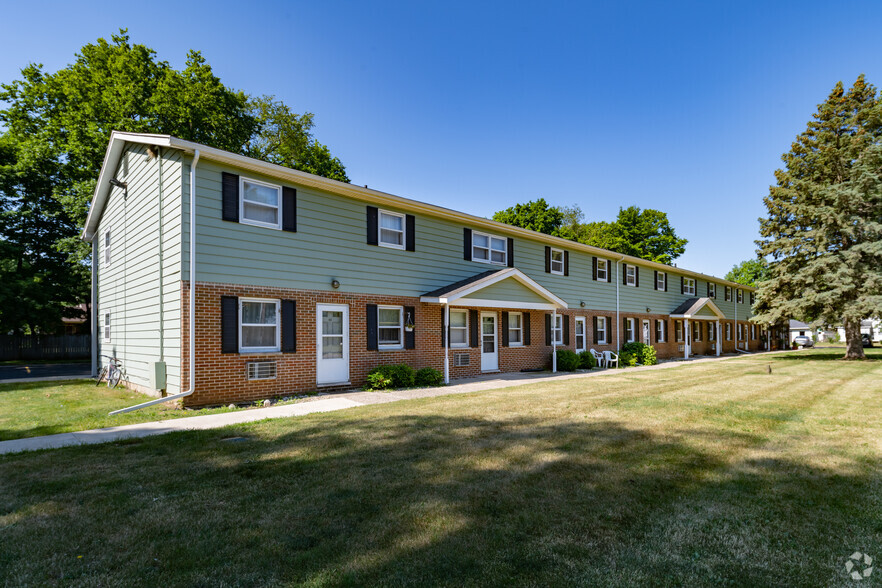 550 E Cass St, Schoolcraft, MI à vendre - Photo principale - Image 1 de 1