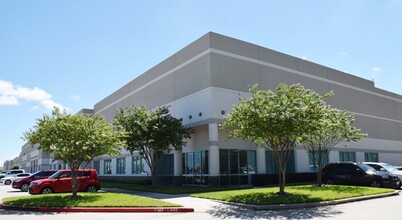 Beltway 8 @ JFK Blvd, Houston, TX for lease Building Photo- Image 1 of 2