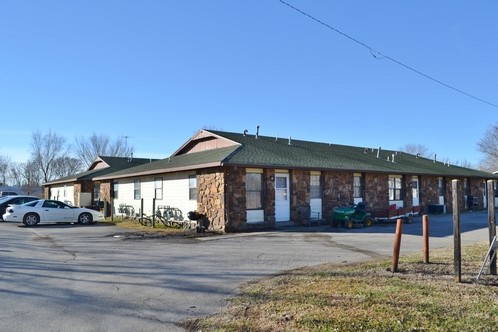 1120 E Fairview Ave, Nowata, OK à vendre - Photo principale - Image 1 de 1