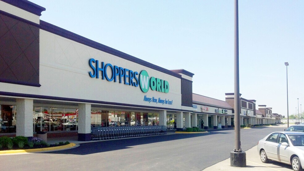 8101-8347 Pendleton Pike, Indianapolis, IN à louer - Photo du bâtiment - Image 1 de 7