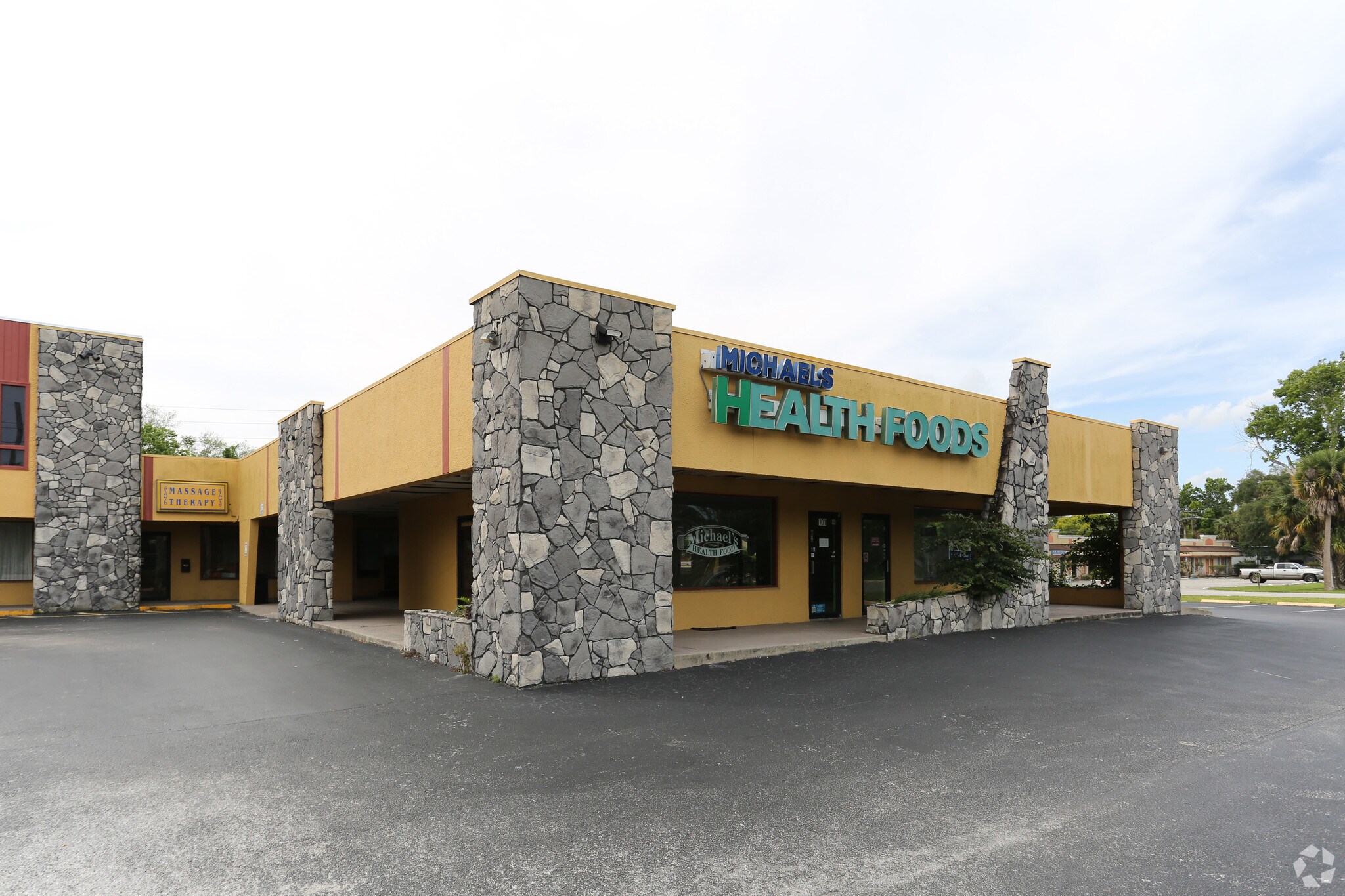 661 Beville Rd, Daytona Beach, FL for lease Building Photo- Image 1 of 33