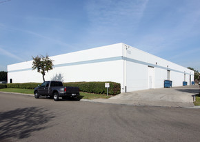 1525 W Orange Grove Ave, Orange CA - Entrepôt