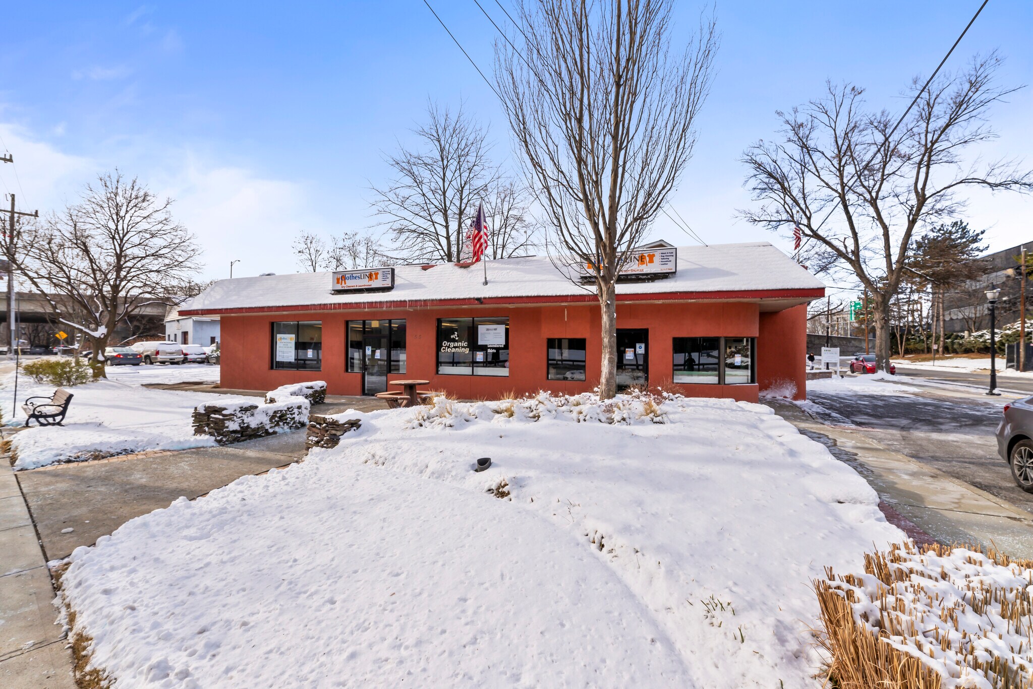 55 Kinderkamack Rd, River Edge, NJ à louer Photo du bâtiment- Image 1 de 32