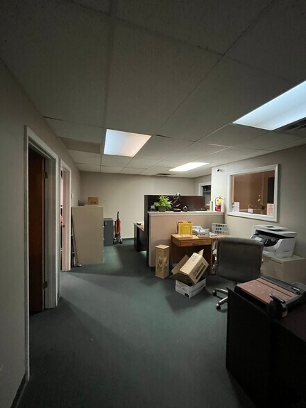 1728 E New York St, Indianapolis, IN à vendre - Photo du bâtiment - Image 3 de 15