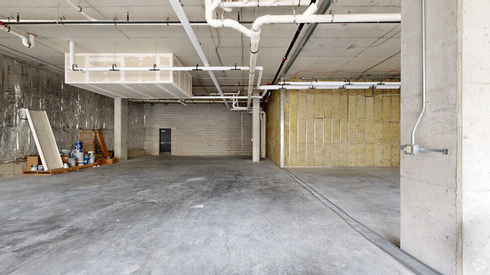 265 E State St, Columbus, OH for lease - Matterport 3D Scan - Image 2 of 21